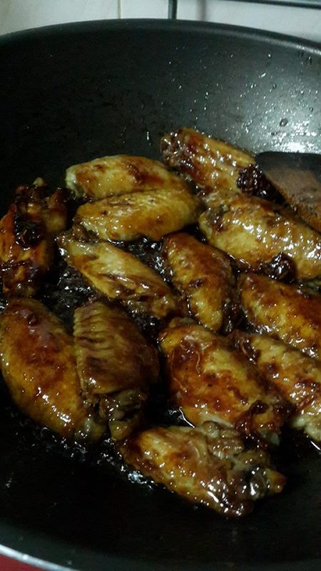 Kepak Ayam Bakar Madu Dalam Kuali Cantik Berkilat - RASA