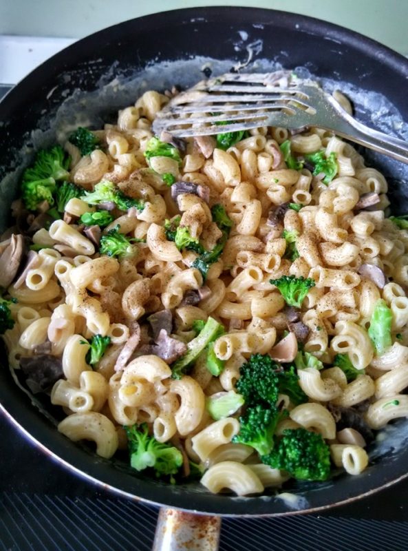 Hanya 7 Bahan Mudah Macaroni Cheese Serta Brokoli 