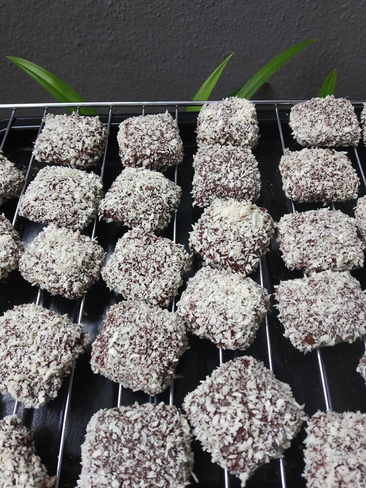 Resipi Biskut Snow Almond Yang Mudah & Sedap.