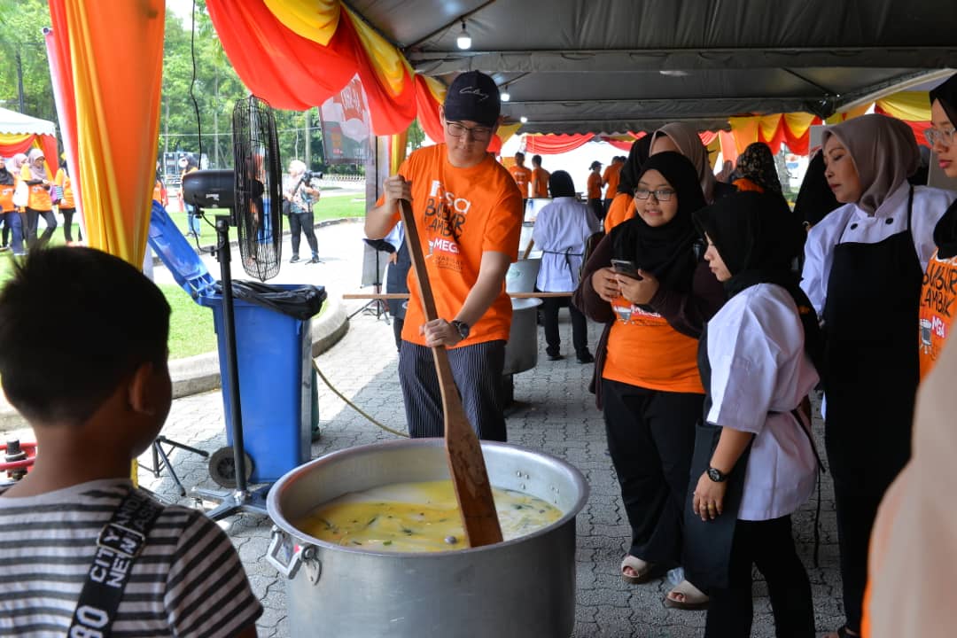 Kemeriahan Majlis RASA Bubur Lambuk Mega Warisan Selangor 2019, Keenakan Dinikmati Bersama