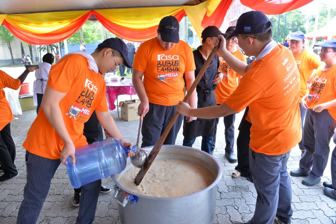 Kemeriahan Majlis RASA Bubur Lambuk Mega Warisan Selangor 2019, Keenakan Dinikmati Bersama