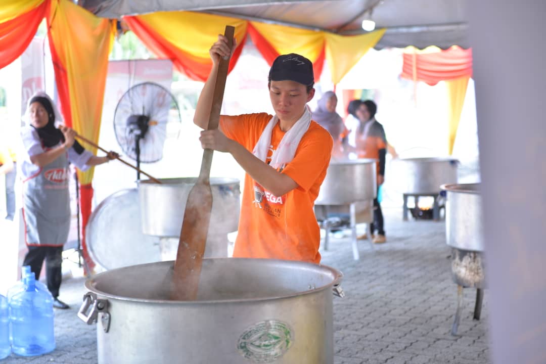 Kemeriahan Majlis RASA Bubur Lambuk Mega Warisan Selangor 2019, Keenakan Dinikmati Bersama