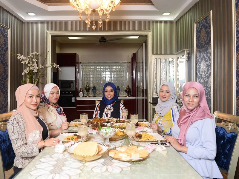 Datin Seri Emylia Warisi Ilmu Memasak Dari Moyangnya, Tukang Masak Istana