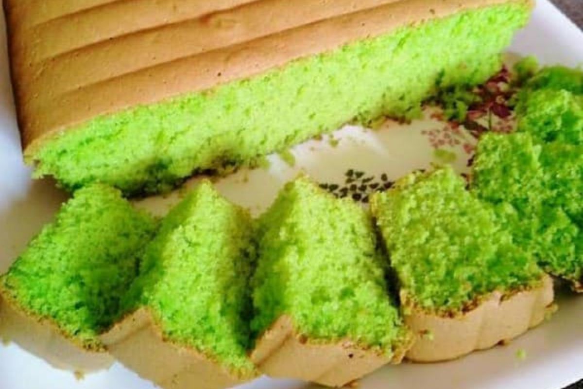 Kek Pandan Paling Senang Nak Buat, Boleh Hidang Untuk Rumah Terbuka Raya