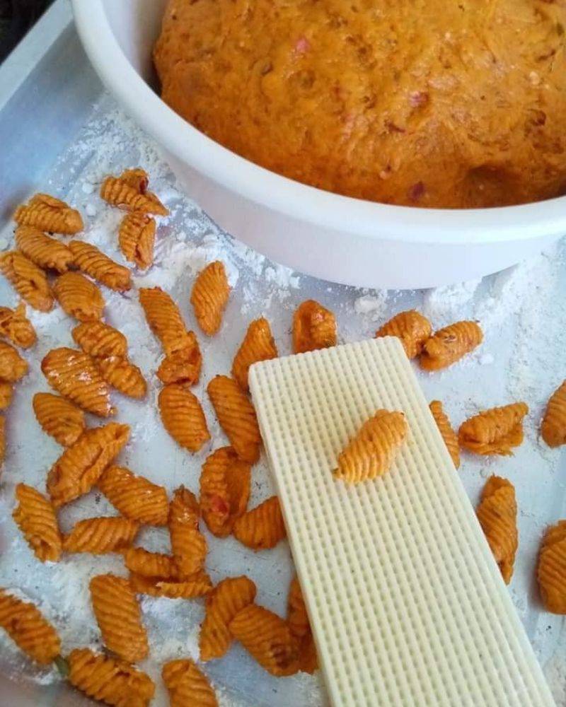 Kerepek Gunting & Kuih Siput, Dua Menu Satu Resipi Aje, Rangupnya