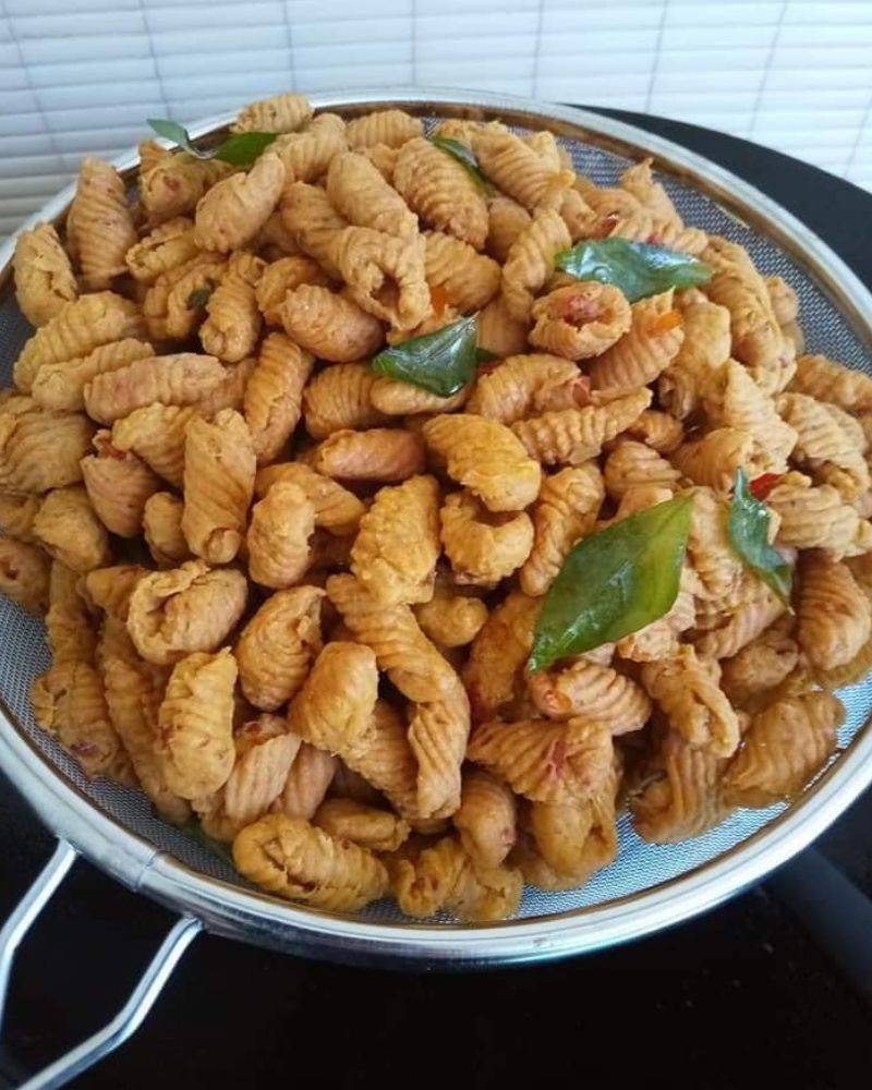 Kerepek Gunting & Kuih Siput, Dua Menu Satu Resipi Aje, Rangupnya