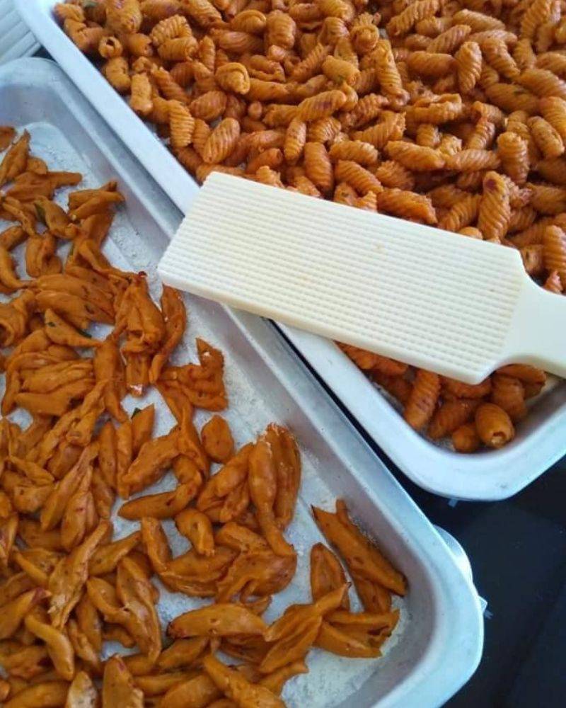 Kerepek Gunting & Kuih Siput, Dua Menu Satu Resipi Aje, Rangupnya