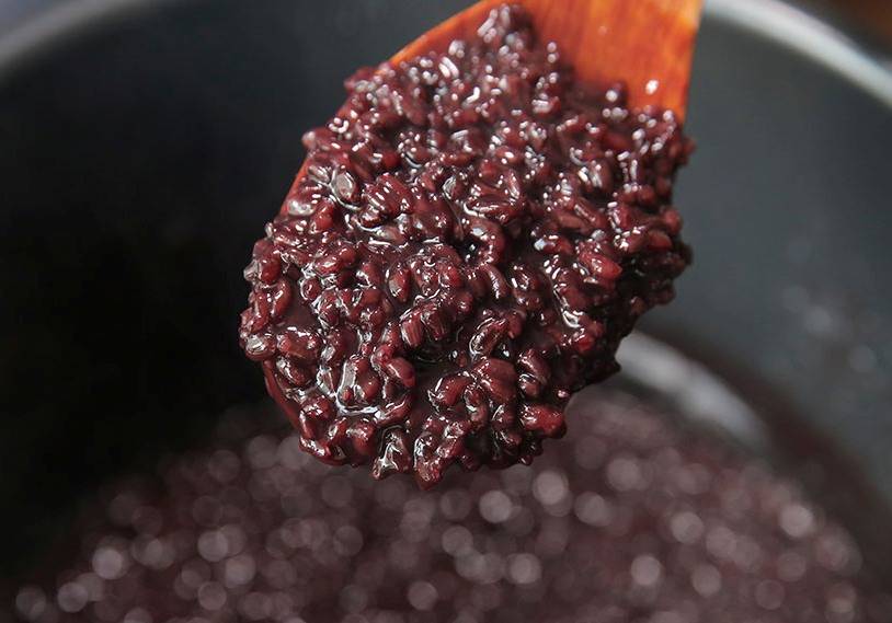 Cara Masak Pulut Hitam Sedap, Cepat & Tak Berjelatah.