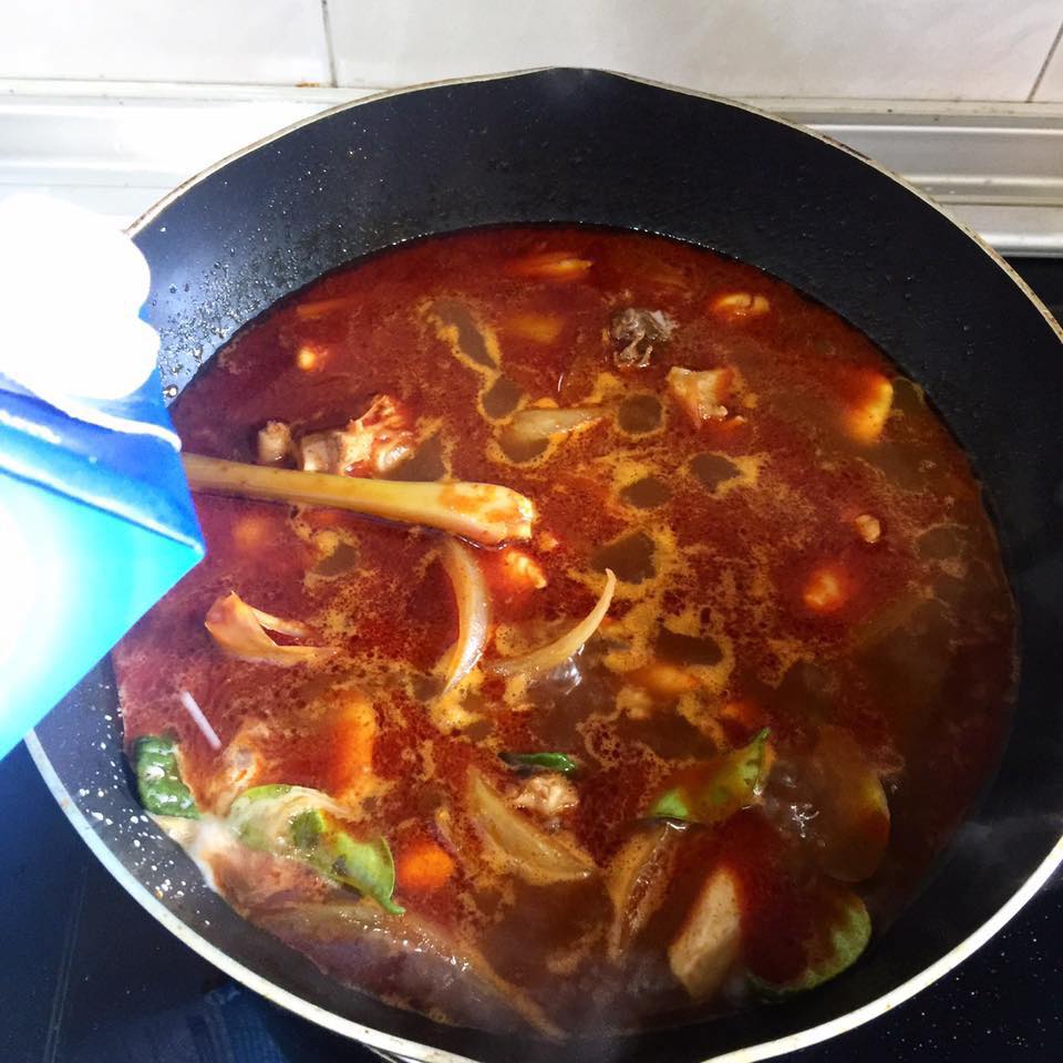 Masak Tomyam Sama Rasa Di Kedai Siam