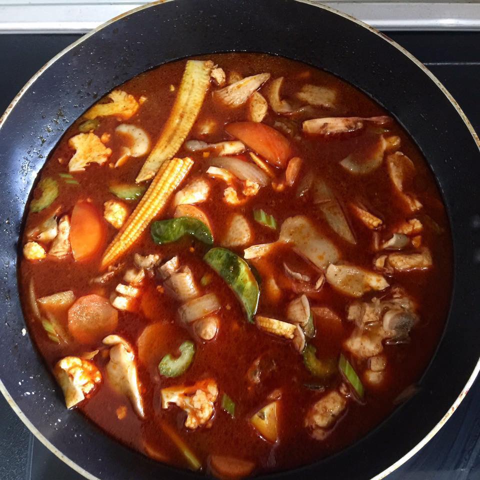 Masak tomyam ala thai