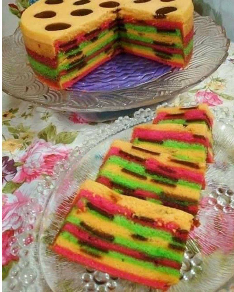 Kek Lapis Kukus Masam Manis, Cantiknya Bak Pelangi