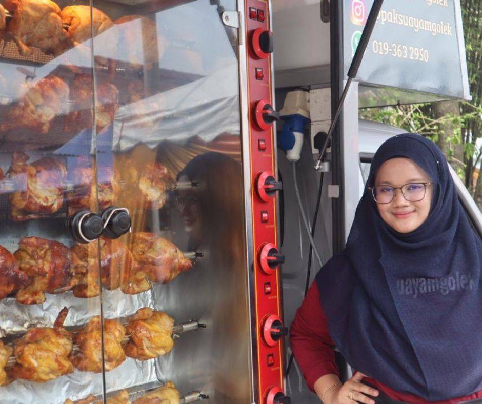 Ayam Golek Sedap Dengan 32 Jenis Rempah Istimewa