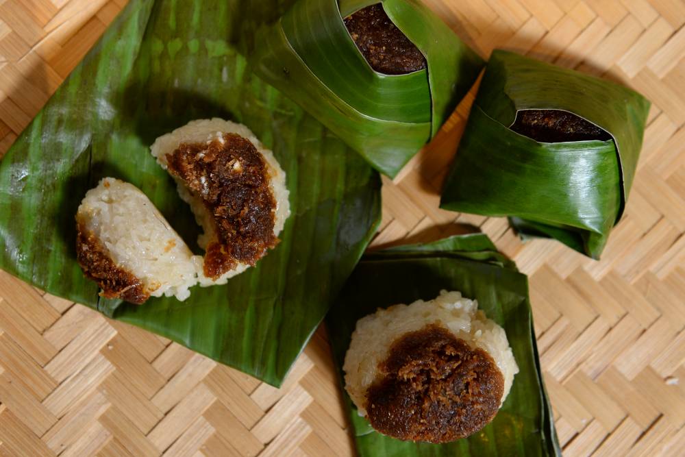 Tujuh Kuih Berbalut Daun Pisang. Sedap DiBawa Berbuka