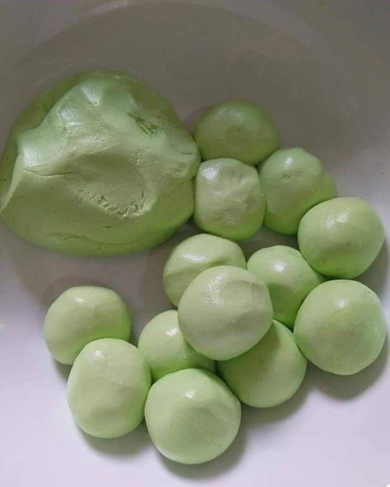 Kuih Telaga Emas… Pencuci Mulut Kenyal Di luar & Lembut Di Tengah.