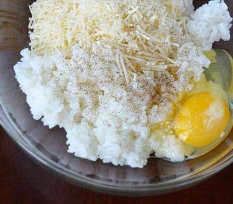 Nasi Kepal Berkeju Sungguh Sedap,  Mudah Disediakan  & Tak Membazir.