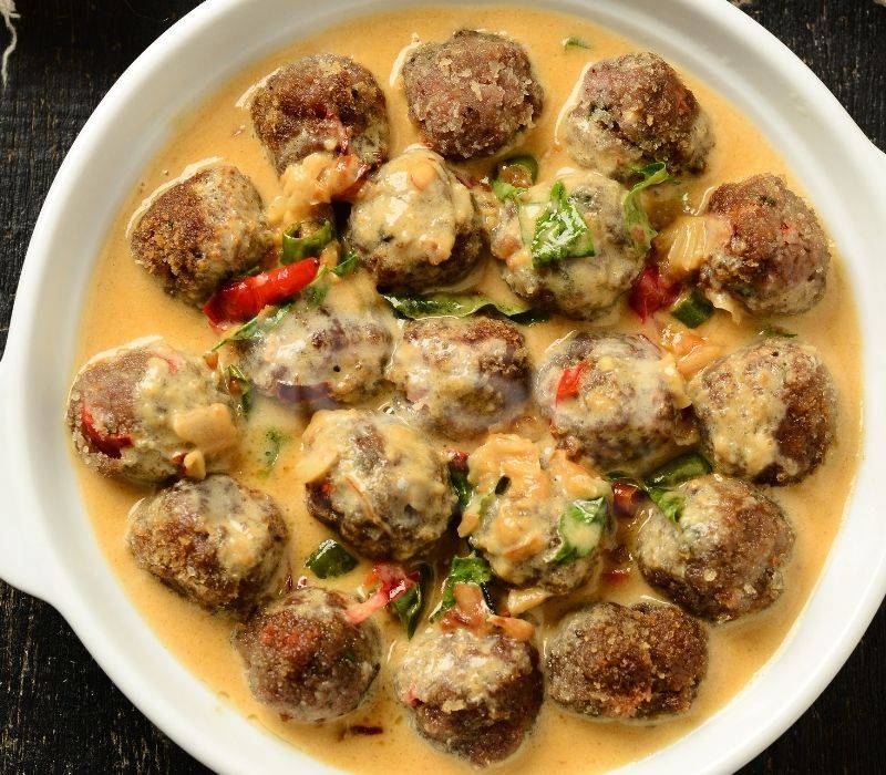 Sedapnya, Olah Meatball Dalam Pelbagai Menu.