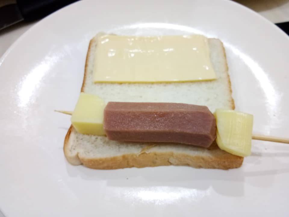 Resipi Ala Corndog Yang Sedap & Boleh Buat Secara Homemade.