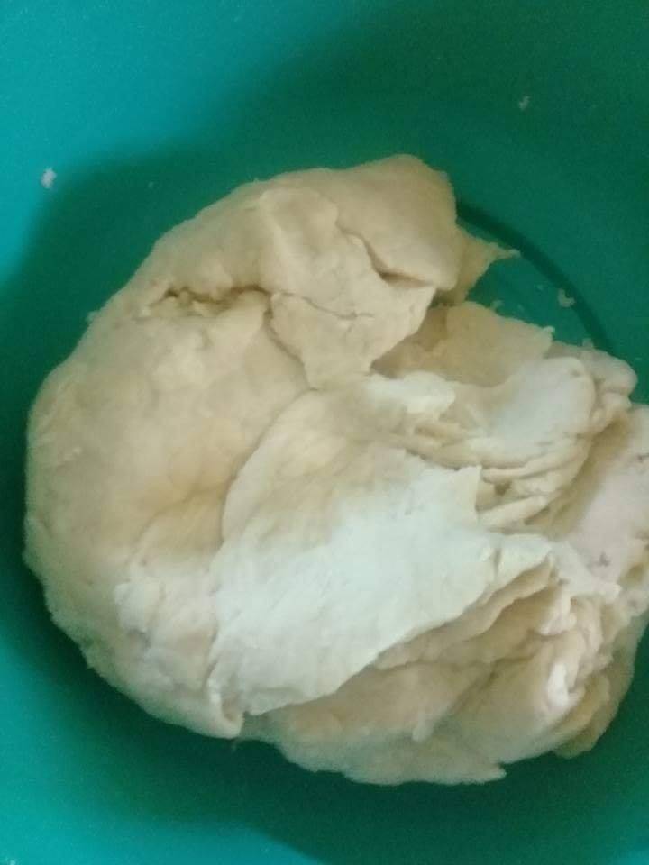 Cara Buat Kulit Karipap Sedap & Rangup Walau Dah Sejuk