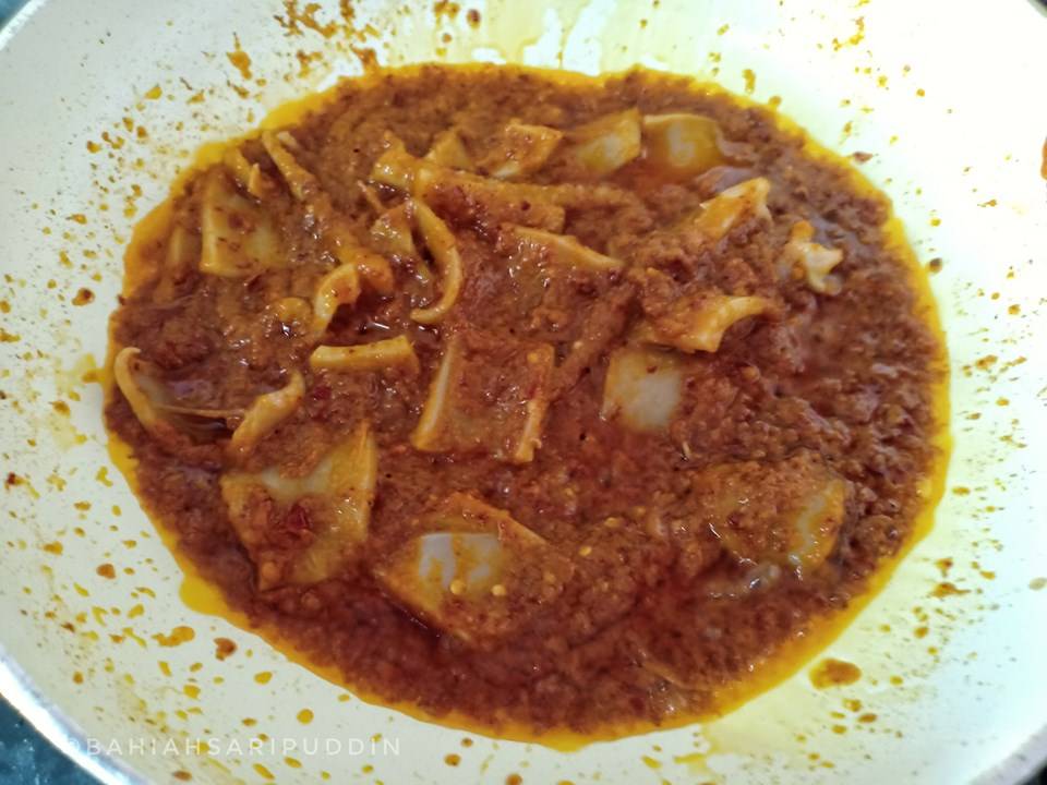 Cara Mudah Masak Sambal Sotong Kembang Yang Sedap.