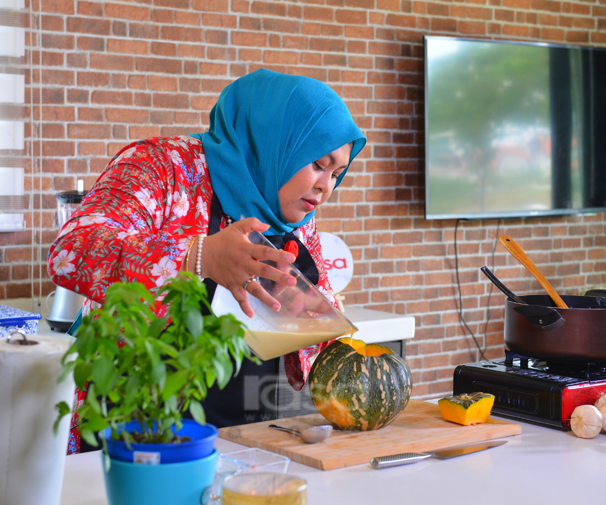 Dapur Rasa: Campak-Campak Jadi Episod 1 – Resipi Yee Mee Goreng Cendawan & Sekaya Labu Pulut.