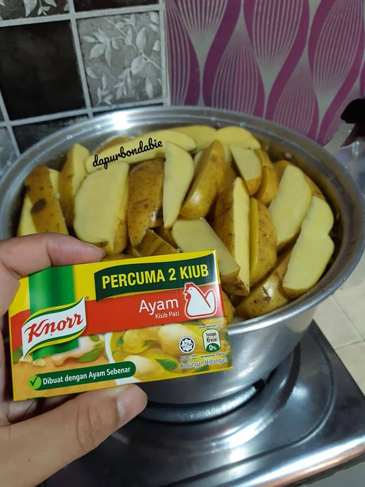 5kg Kentang Kos Tak Sampai RM15. Ini Cara Buat Cheesy Wedges Homemade Paling Jimat.