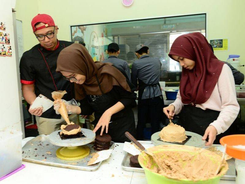 Dekorasi Kek Menarik, Ilham Anak Muda Di Modernecks