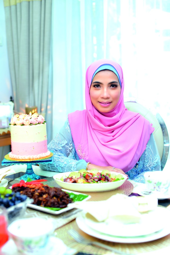 Kek Istimewa Sentuhan Datin Rashidah Yusoff