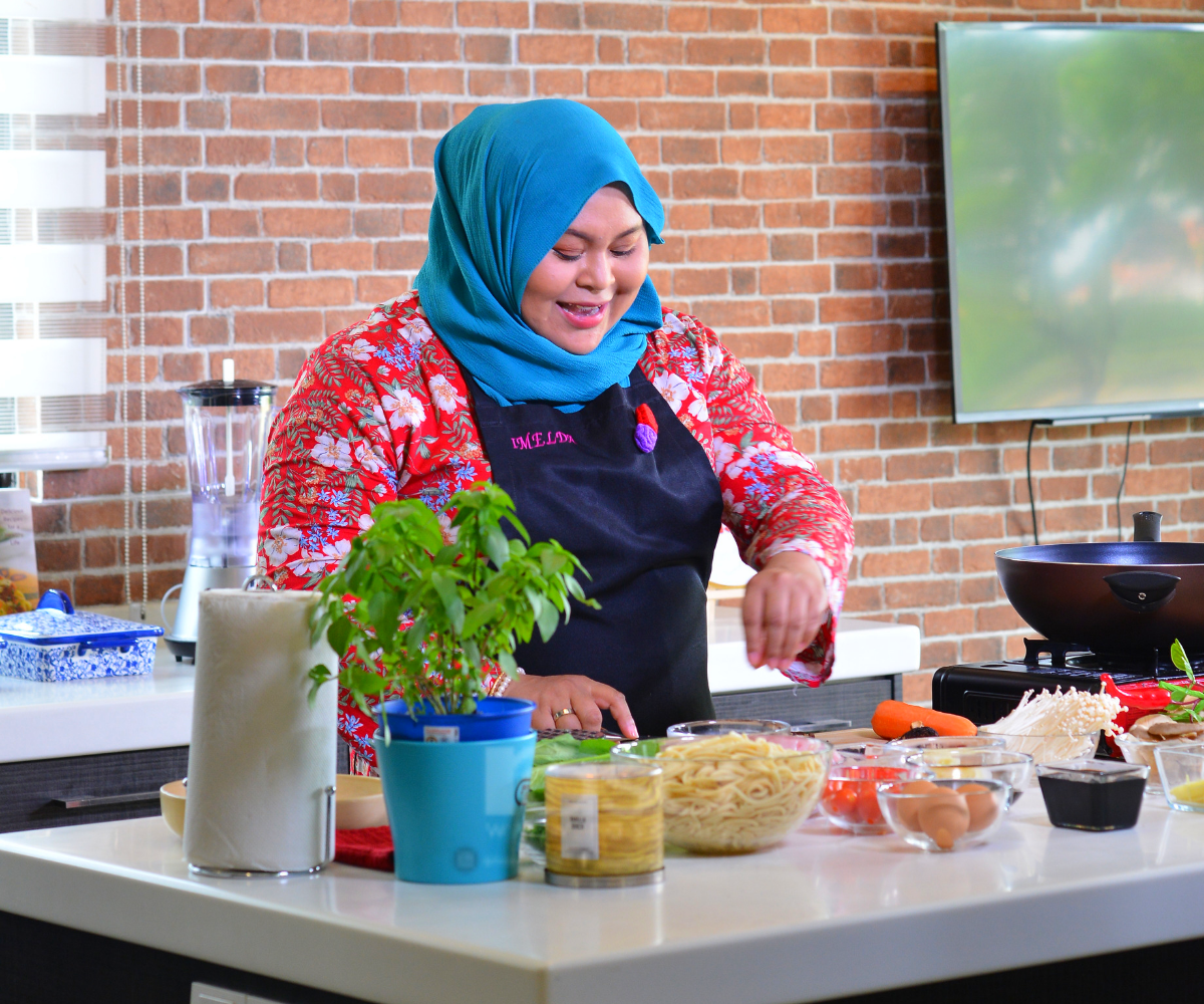 Dapur Rasa: Campak-Campak Jadi Episod 1 – Resipi Yee Mee Goreng Cendawan & Sekaya Labu Pulut.