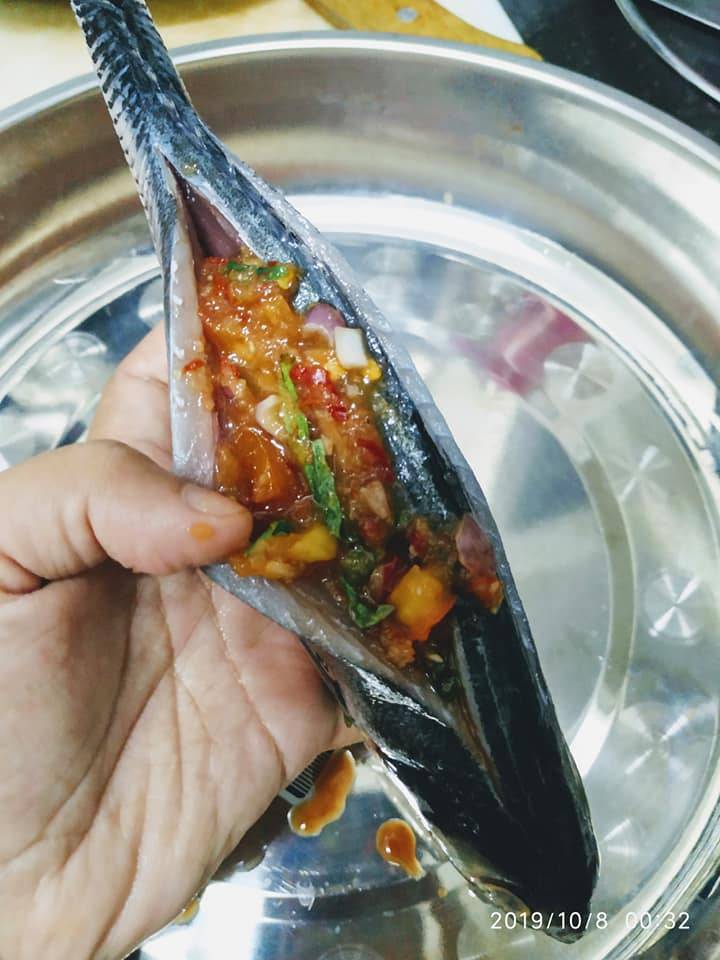 Resipi Ikan Cencaru Sumbat Sambal Daun Kesum Yang Sangat Sedap & Mudah