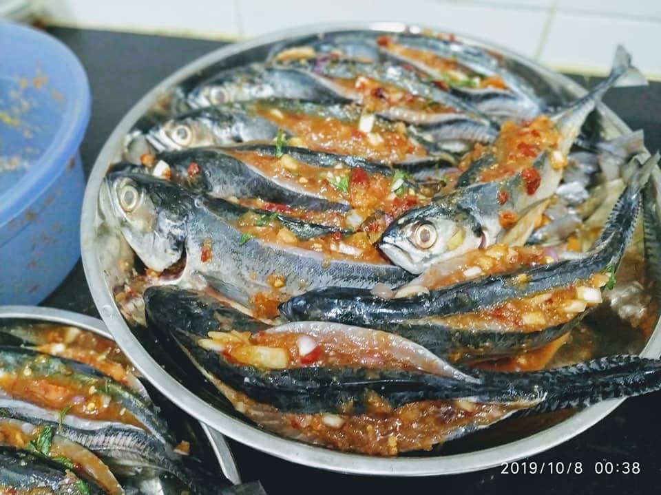Resipi Ikan Cencaru Sumbat Sambal Daun Kesum Yang Sangat Sedap & Mudah