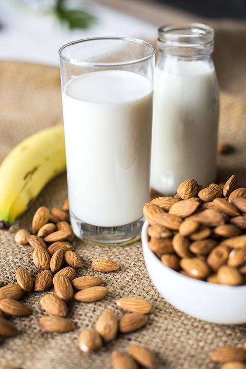 Badam Tinggi Khasiat & Sedap Buat Kudap-Kudap