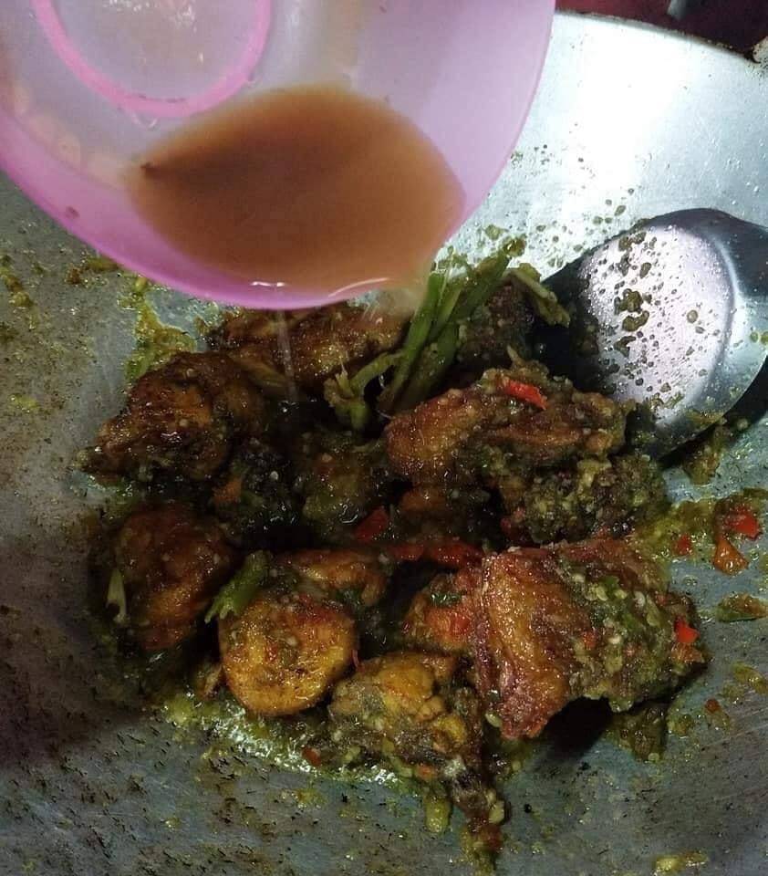 Resipi Ayam Goreng Cili Api Paling Simple.Serius Sedap