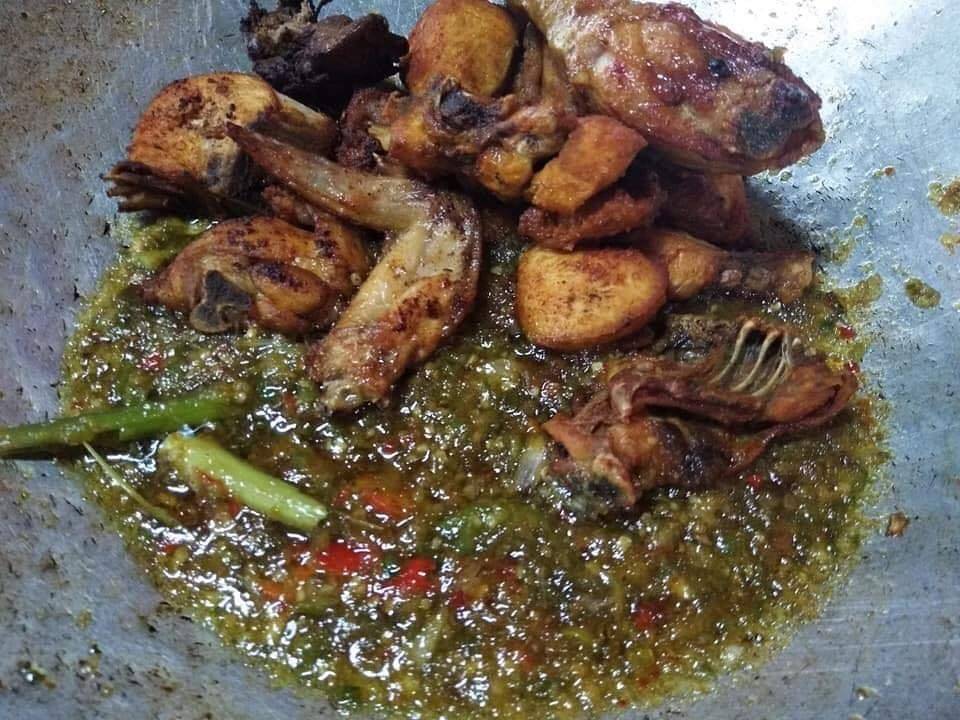 Resipi Ayam Goreng Cili Api Paling Simple.Serius Sedap