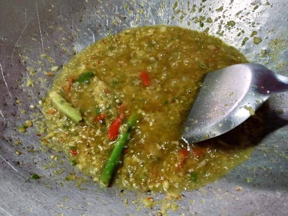 Resipi Ayam Goreng Cili Api Paling Simple.Serius Sedap