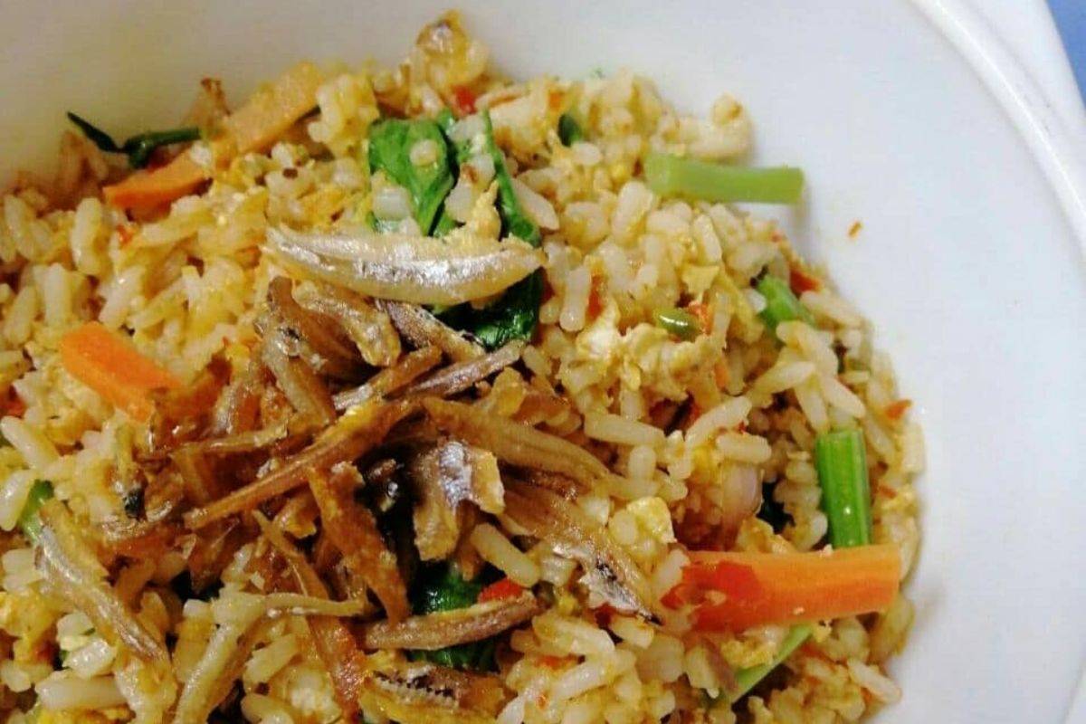 Nasi Goreng Kampung Tak Pernah Jemu Dimakan, Ini Resipi Paling Sedap