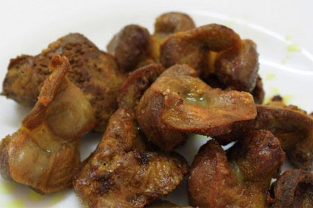 Ini Cara Goreng Hati & Pedal Ayam Tak Meletup-Letup.