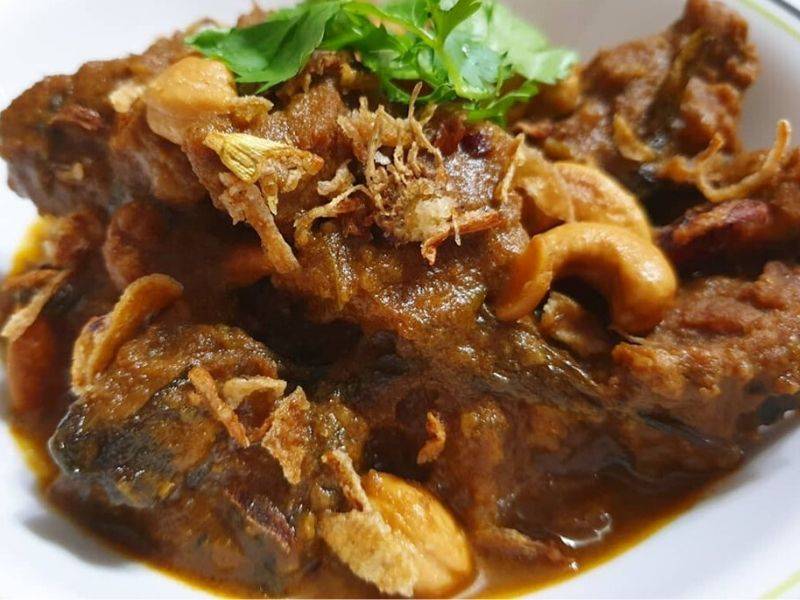 Ayam Masak Cendawan Shitake & Kuzi Daging, Pilihlah Yang Mana Berkenan Selera…
