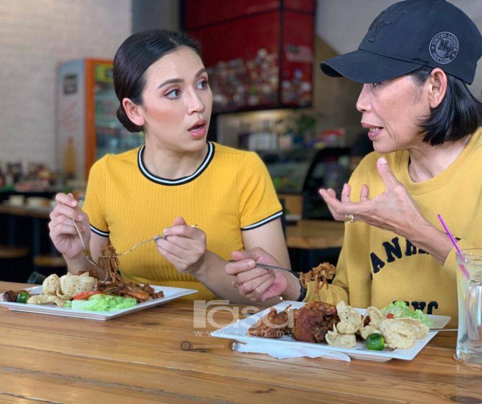 Datin Diana Danielle, Bersungguh Masakkan Emak Pasta Goreng Mamak Sampai Terbersin-Bersin!