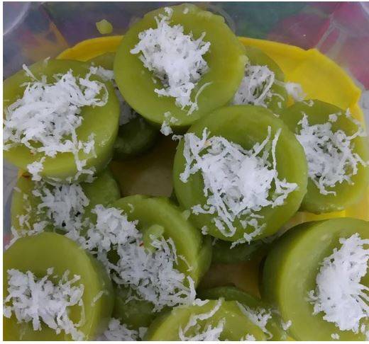 Buat Sendiri Kuih Lompang Pandan, Guna Sukatan Cawan Je.