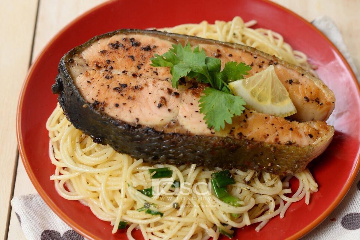 Resipi Pasta Salmon Panggang, Sesuai Untuk Yang Sedang Diet