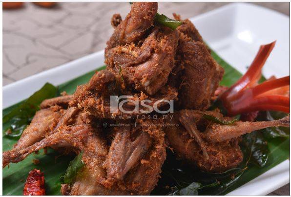 Dua Cara Goreng Burung Puyuh Ni Memang Sedap.