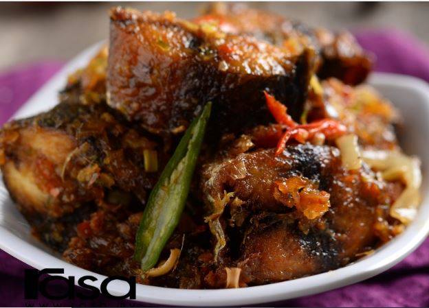 Ini 4 Menu Sambal Ikan Cili Padi Pedas & Garing, Memang Power.