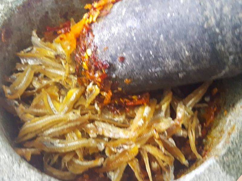 Goreng Dan Tumbuk,  Sambal Tumbuk Sedap Paling Mudah Dan Ekspres