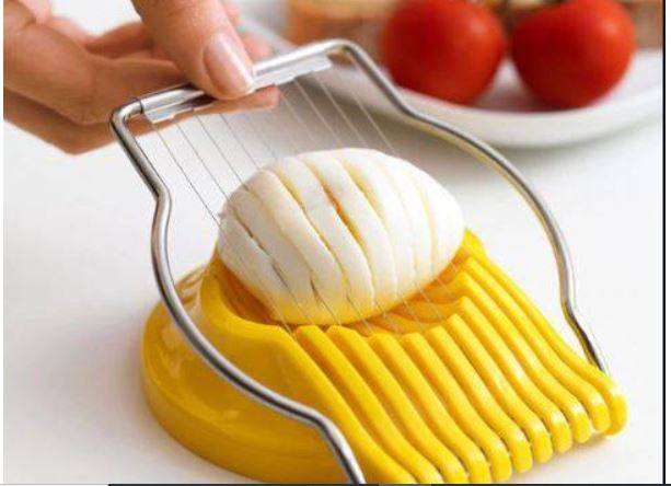 3 Cara Potong Telur Dengan Sempurna & Tak Hancur