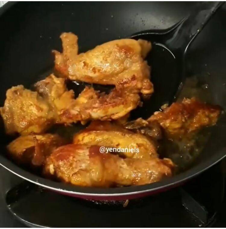 Ayam Goreng Meletop Sedap