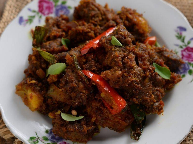 Masak Sendiri Nasi Kunyit, Lauk Daging Kerisik & Udang Jintan
