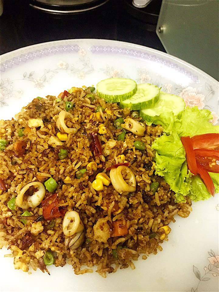 Nasi Goreng Sotong Pedas Menyengit…Meleleh Air Liur Dibuatnya