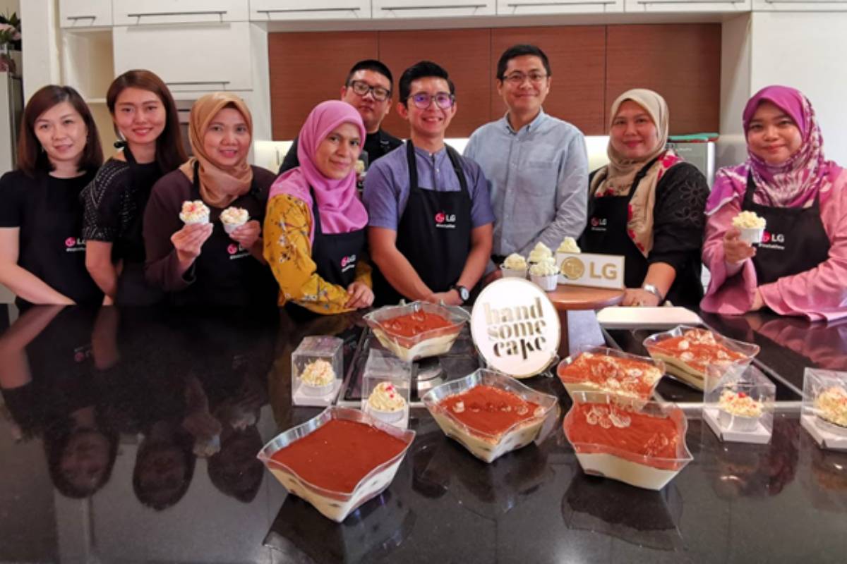 Meriahnya LG Instaview Express Baking Class Bersama Hand.Some.Cake