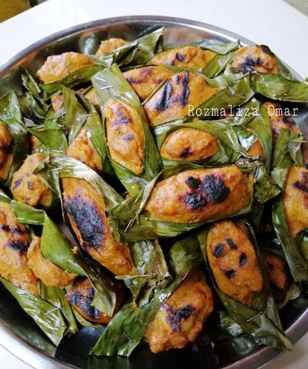 Pepes Ayam Beraroma Daun Pisang. Tumis & Kukus Seenak Rasa