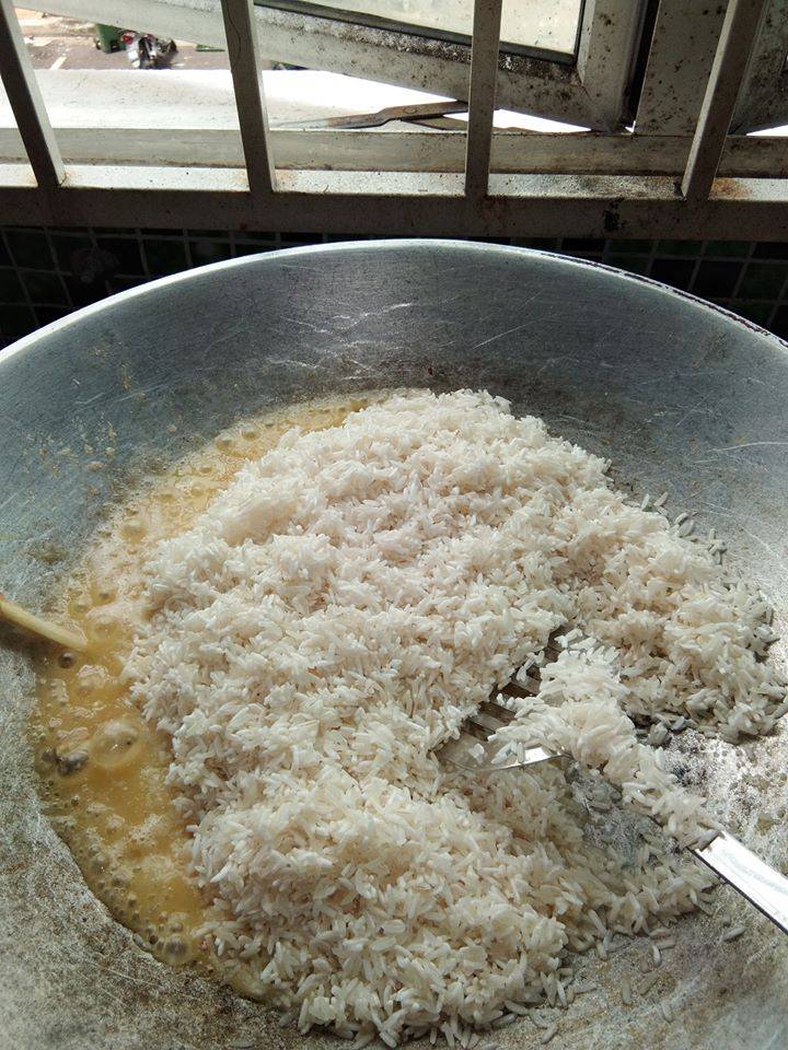 Resipi Nasi Butter Sedap, Lembut &#038; Wangi Hanya Guna Beras Biasa.